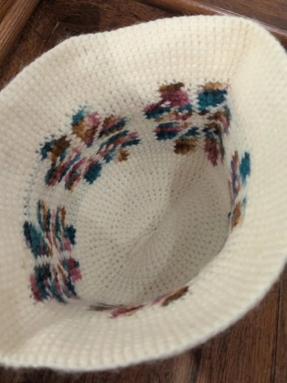 Y2K Multicolor Crochet Wool Ivory Bucket Hat, Granny Star Quilt Design OS - Picture 8 of 10